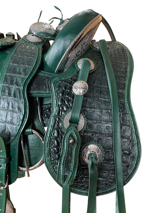 147 - Montura de cocodrilo con fuste en acero