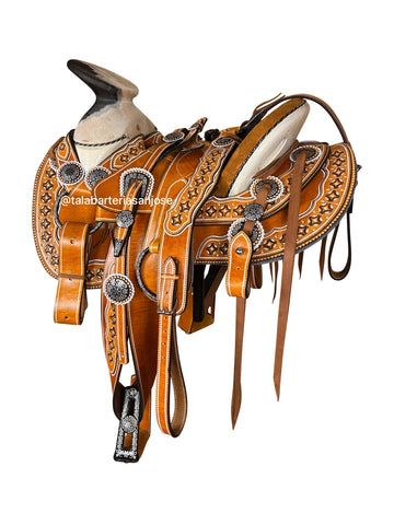 212 - Montura pirograbada y resacada