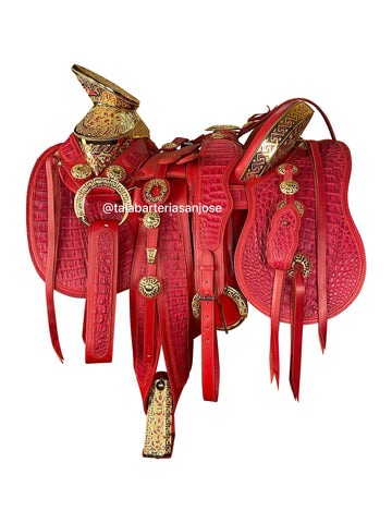 188 - Montura de cocodrilo con fuste en baño de oro