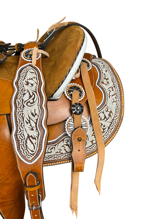 214 - Montura piteada con herraje en pavón negro