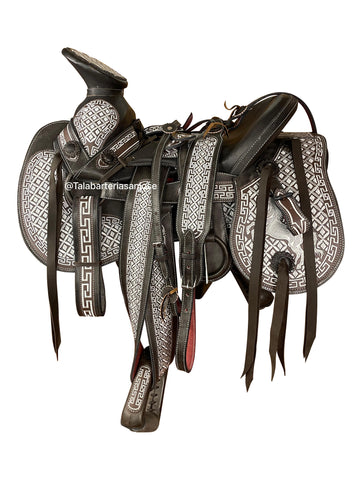 134 - Montura bordada