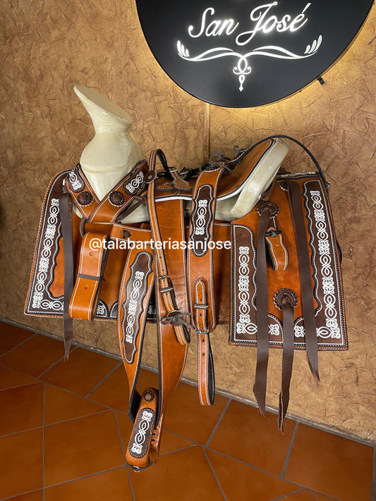 Montura troquelada y pintada — foto 1